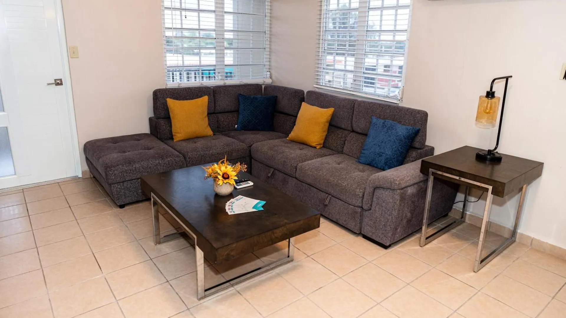 Luxury Retreat With Private Jacuzzi And Mountain Views Free Parking Apartamento Ponce Porto Rico